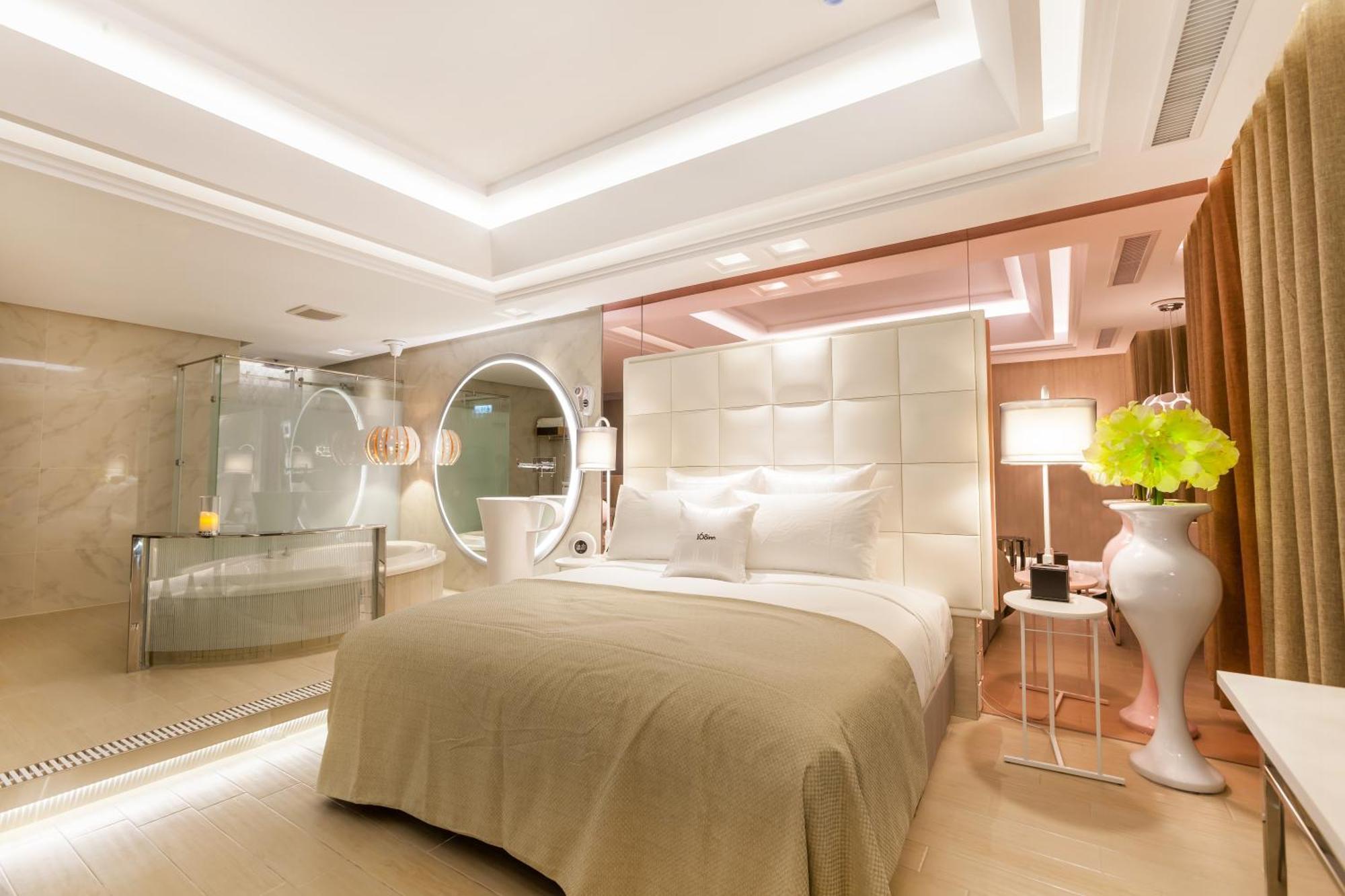 Six Star Motel-Taoyuan Zewnętrze zdjęcie